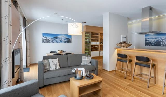 3 Room Suite Königlich