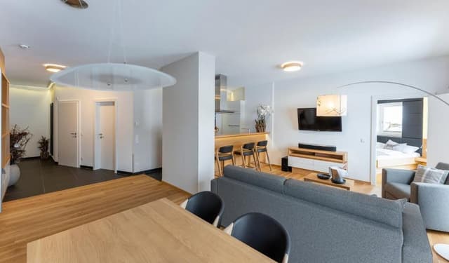 3 Room Suite Königlich