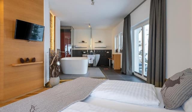 3 Room Suite Königlich