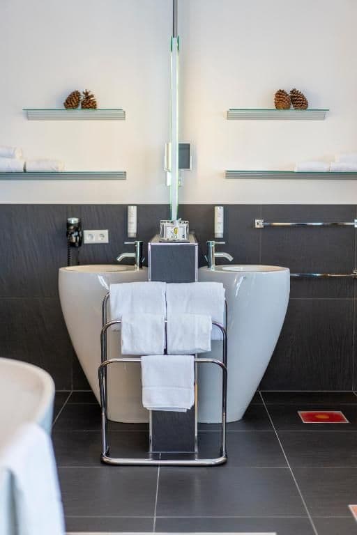 3 Room Suite Königlich