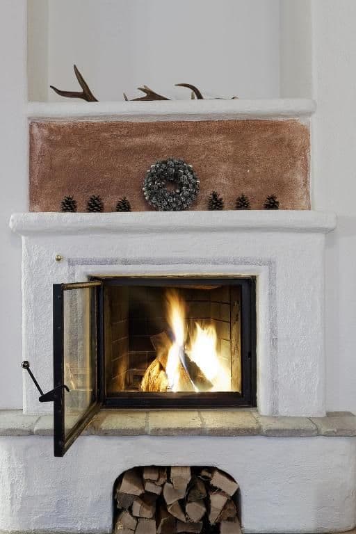 Deluxe Suite with Fireplace 105