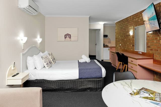 Deluxe Family Suite