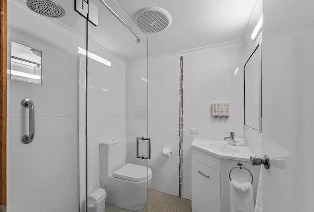 Queen Private Balcony Suite (Ground Floor)
