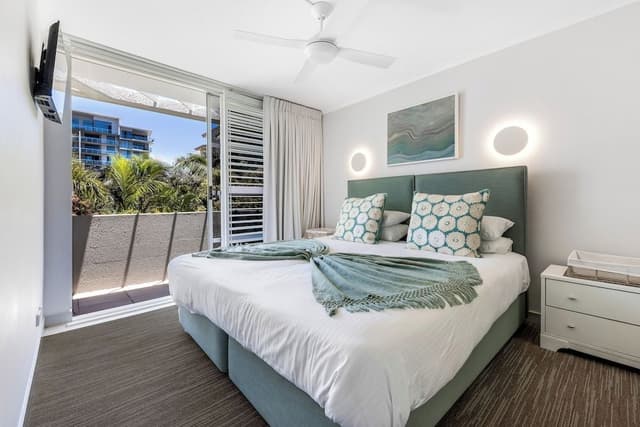 Two Bedroom Apartment with Spa Bath