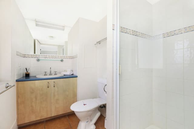 1 Bedroom Ocean View Apartment