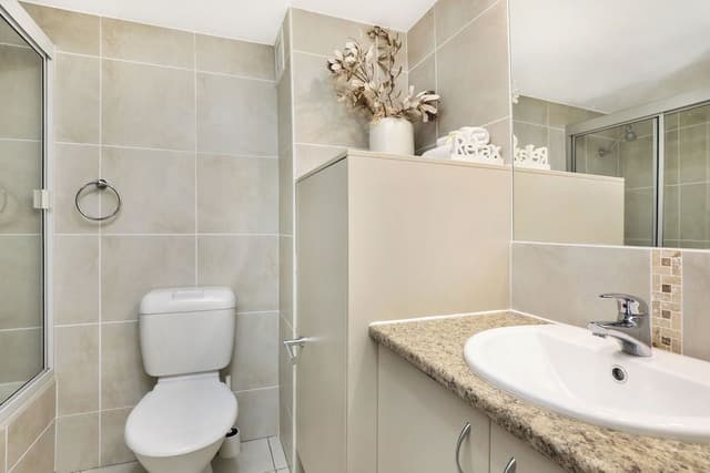 1 Bedroom Garden Apartment