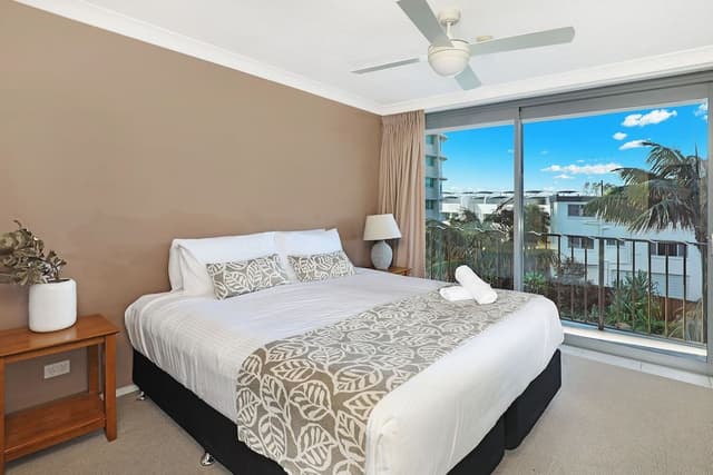 1 Bedroom Garden Apartment