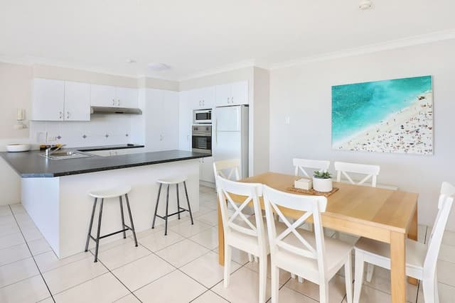1 Bedroom Ocean View Apartment