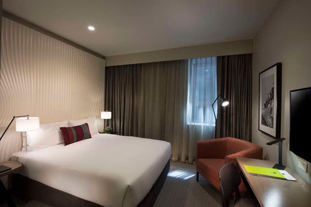 QUEEN GUEST ROOM - INTERIOR