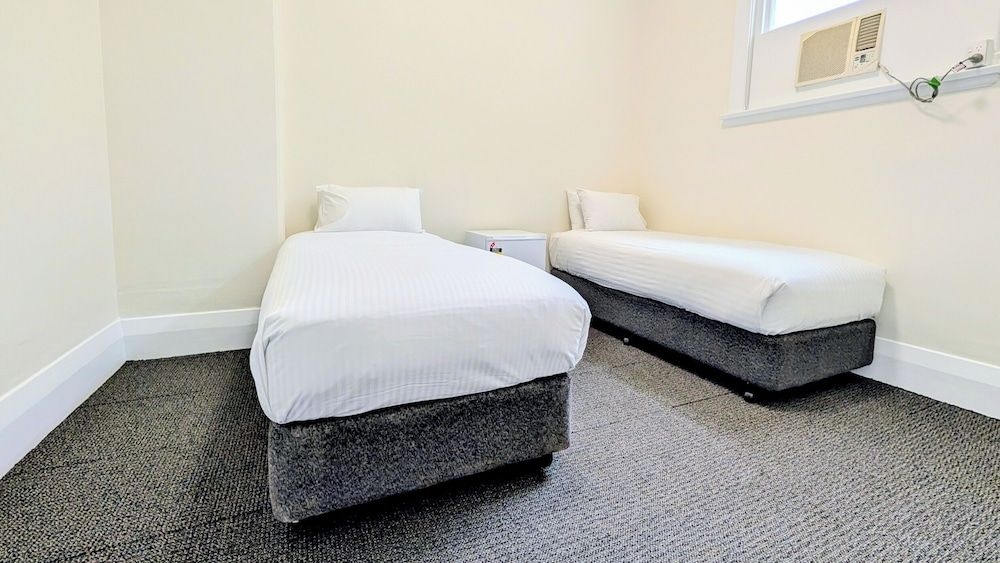 Ambassadors Hotel2
