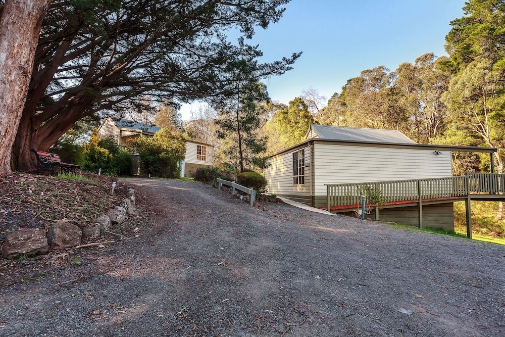 The Cottages at Hepburn Springs2