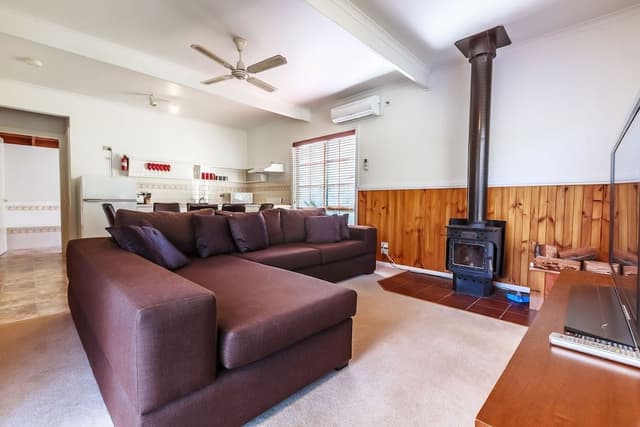 Family Cottage, 2 Bedrooms, Accessible, Fireplace