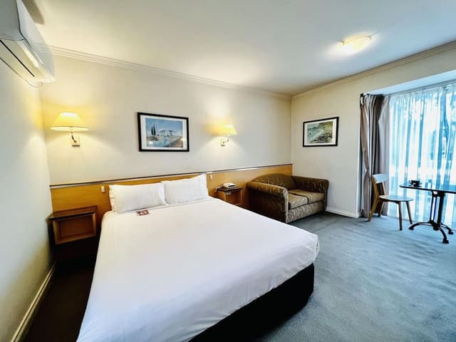 Queen Room