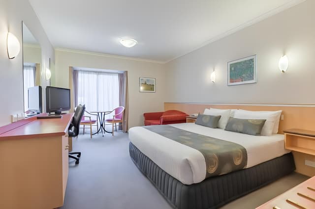 Queen Room