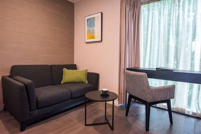 Premium Queen Suite