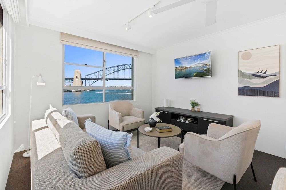 Harbourside Apartments0
