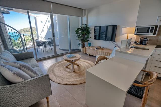 Beachfront Spa Studio Penthouse