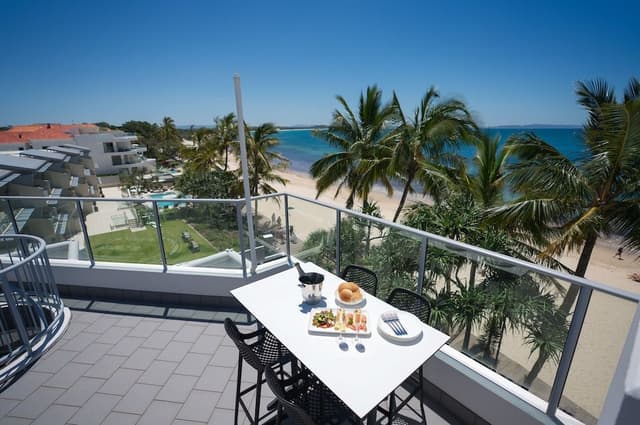 One Bedroom Beachfront Spa Penthouse