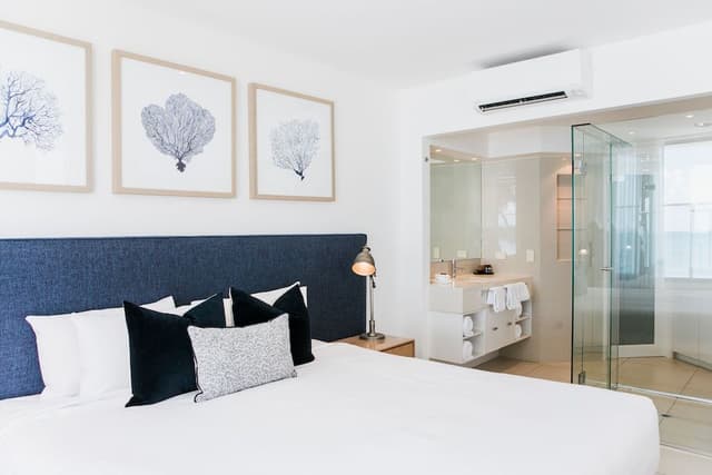 One Bedroom Beachfront Spa