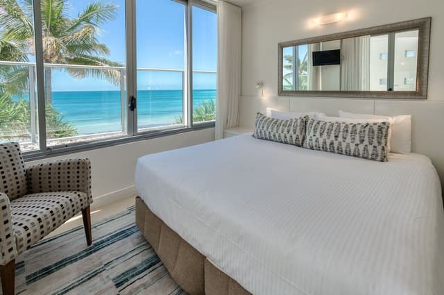 One Bedroom Beachfront Spa Penthouse