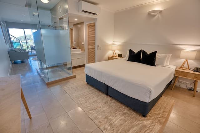 Beachfront Spa Studio Penthouse