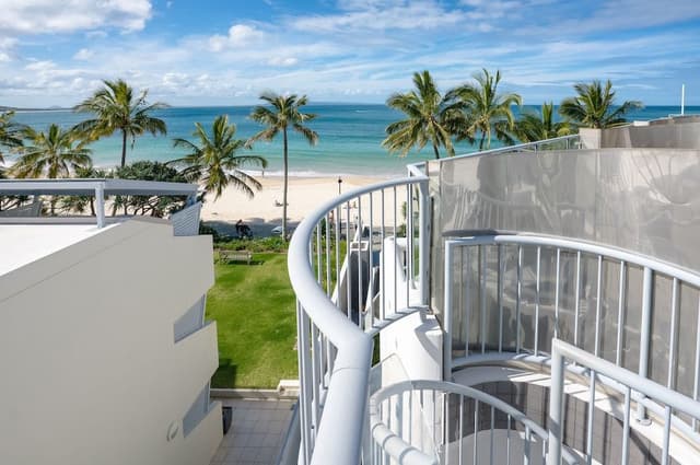 One Bedroom Partial Beach View Spa Penthouse