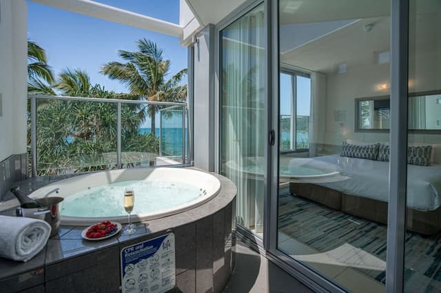 One Bedroom Beachfront Spa Penthouse