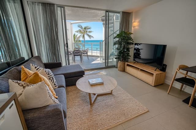 Beachfront Spa Studio Penthouse