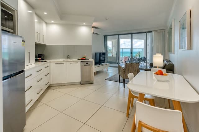 One Bedroom Beachfront Spa