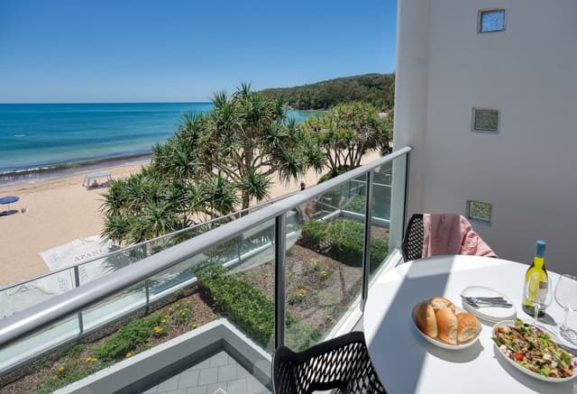 Beachfront Spa Studio Penthouse