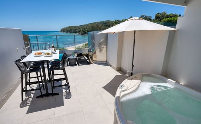 Beachfront Spa Studio Penthouse