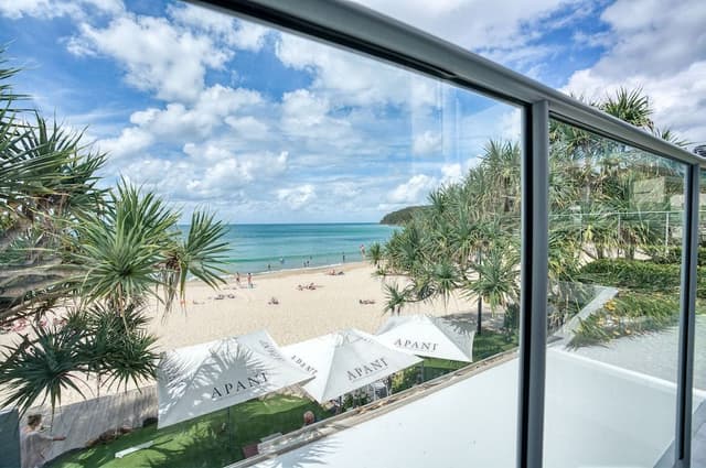 One Bedroom Beachfront Spa