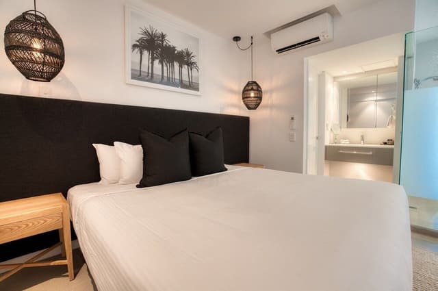Beachfront Spa Studio Penthouse