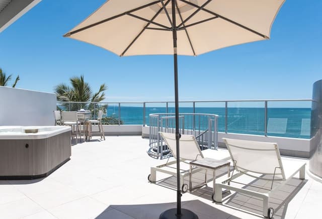 One Bedroom Beachfront Spa Penthouse