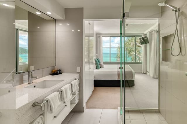 One Bedroom Beachfront Spa