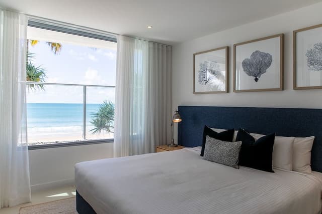 One Bedroom Beachfront Spa