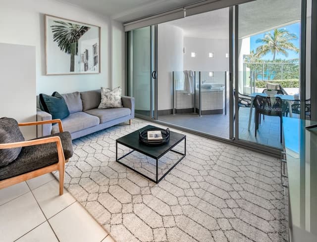 Studio, Beachfront