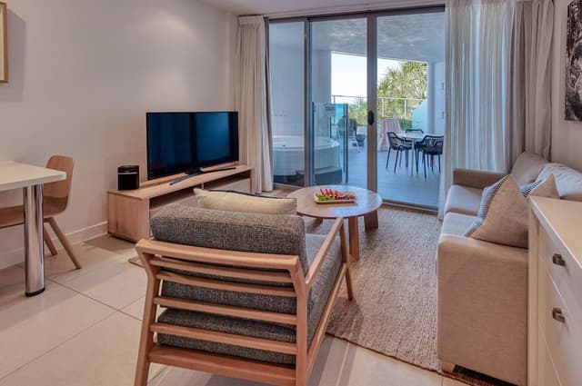 Studio, Beachfront