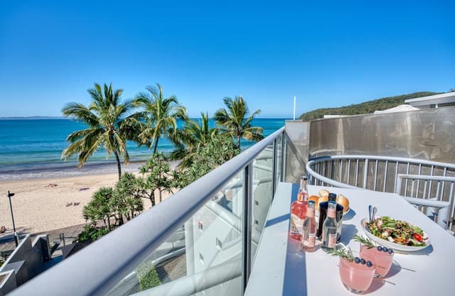 Beachfront Spa Studio Penthouse