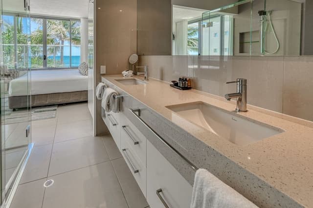 One Bedroom Beachfront Spa Penthouse