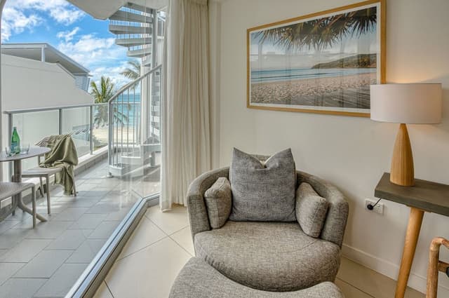 One Bedroom Partial Beach View Spa Penthouse