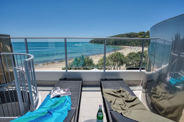 Beachfront Spa Studio Penthouse