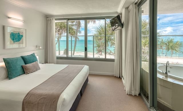Studio, Beachfront