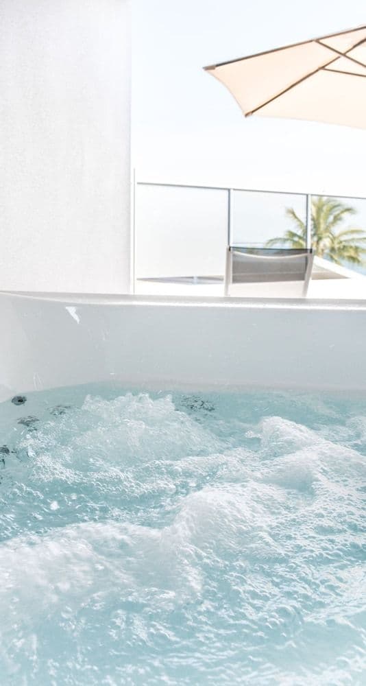 One Bedroom Partial Beach View Spa Penthouse