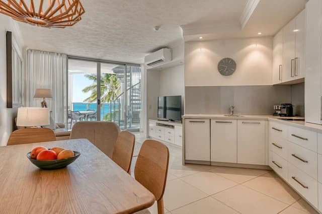 One Bedroom Beachfront Spa Penthouse