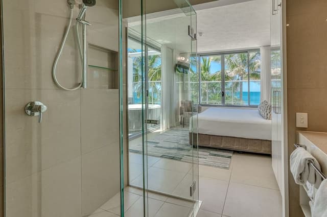 One Bedroom Beachfront Spa Penthouse