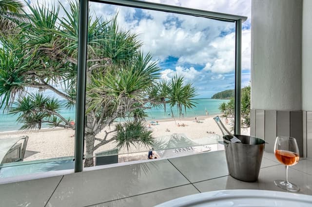 One Bedroom Beachfront Spa