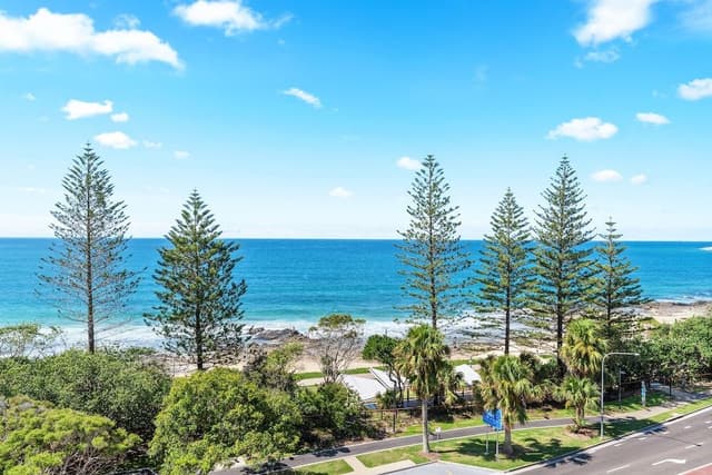 2 Bedroom Apartment, Full Ocean Views