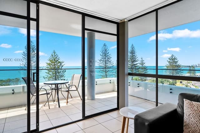 2 Bedroom Apartment, Full Ocean Views