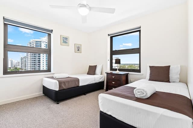 2 Bedroom Apartment, Full Ocean Views